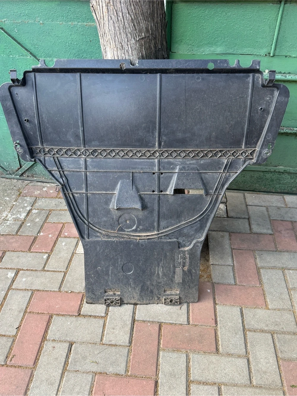 Scut si contra aripa Renault 