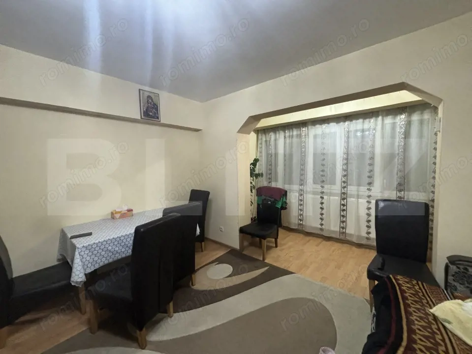 Apartament 3 camere, 64 mp Micro 16