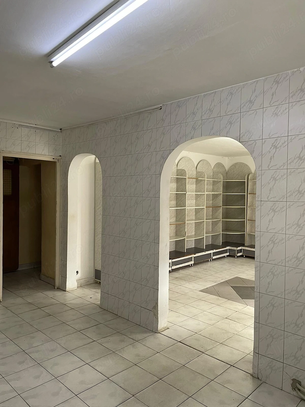 Vând magazin in mănăștur Aleea Vidraru 