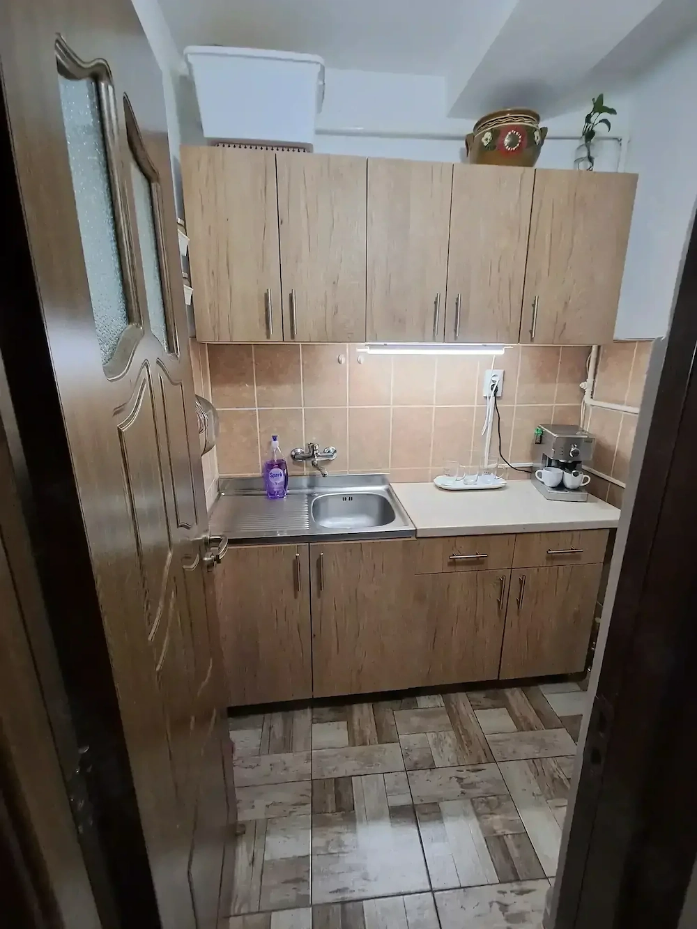 Garzoniera de vanzare 