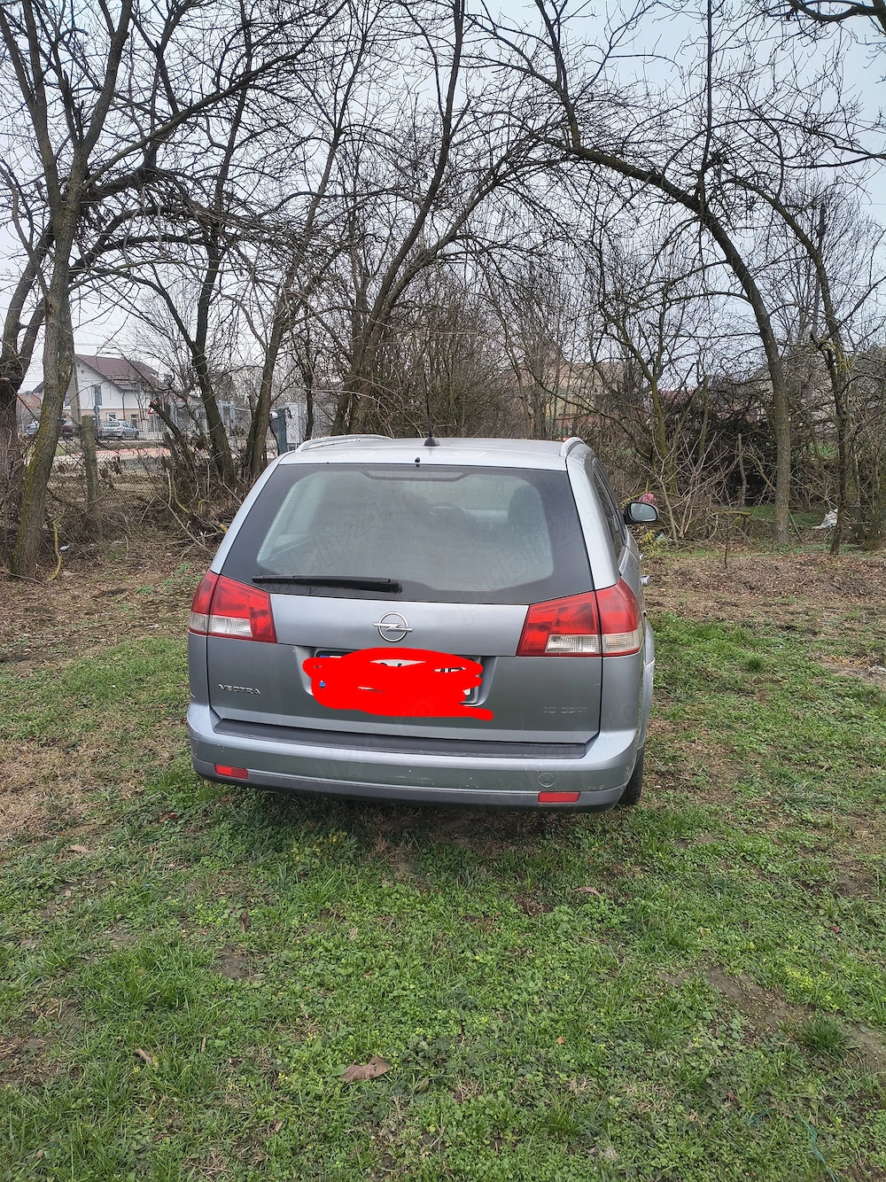 Vând Opel Vectra 19 an2005 pentru dezmembrare 