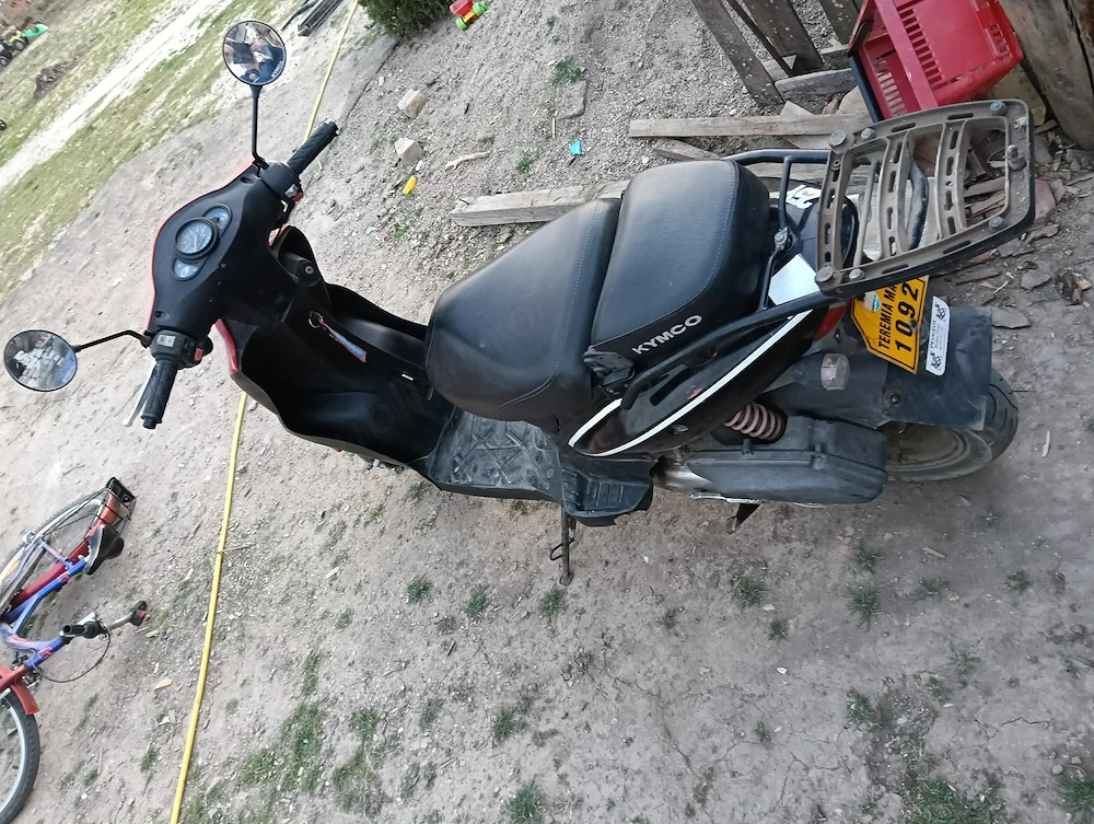 Vând scuter 49 Lenauheim 