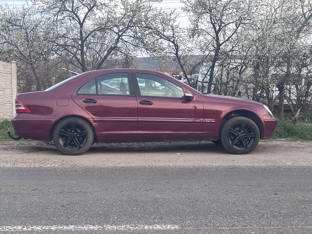 Mercedes c class fără motor 400€
