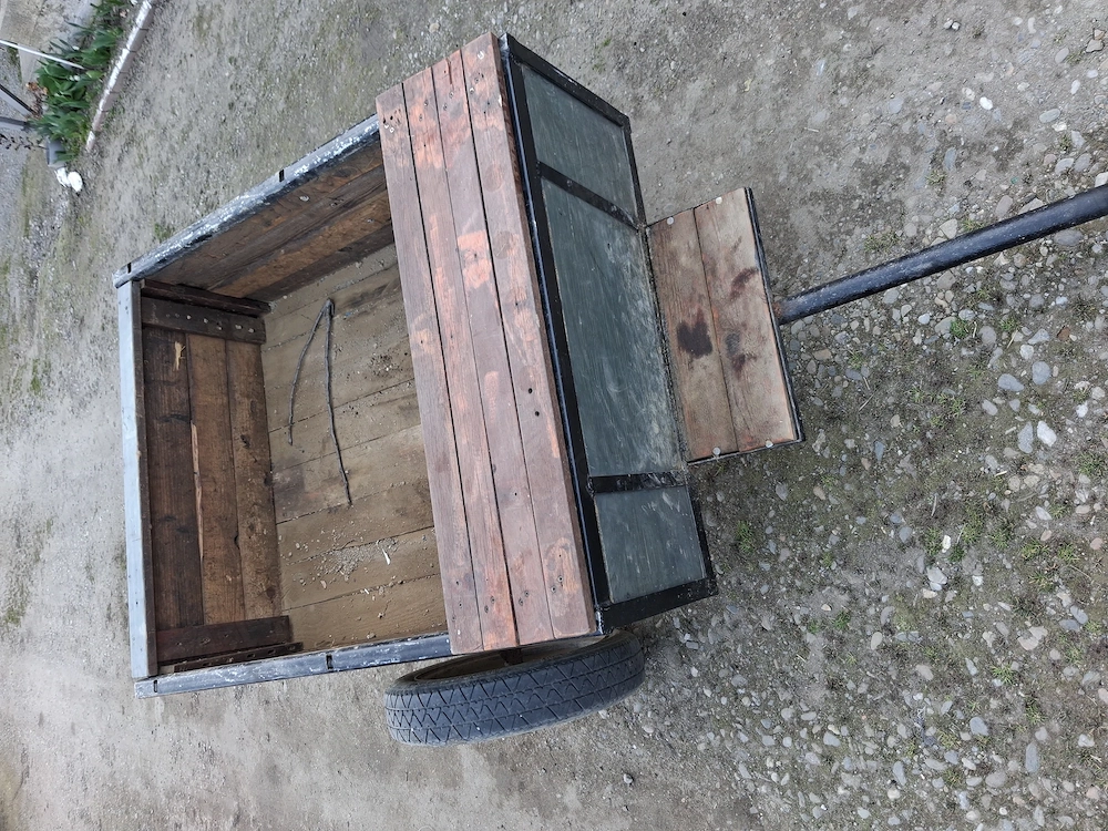 Vând remorca pentru atv sau motocultor 