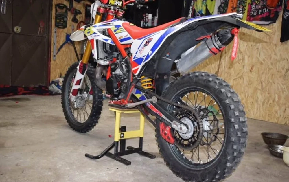 Vand beta sau schimb cu 4 4 , 5500 euro negociabil