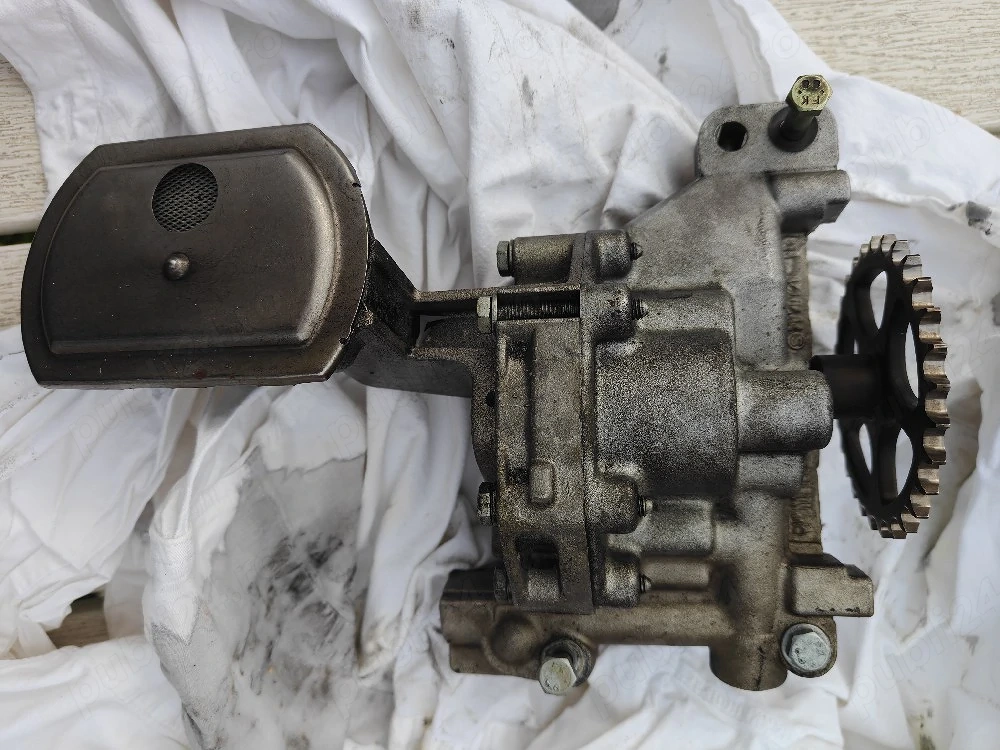 pompă ulei Ford focus 2.0 tdci