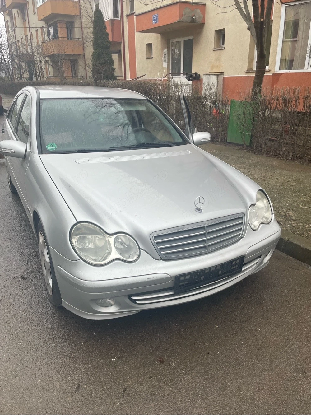 Vand Mercedes C220 automat