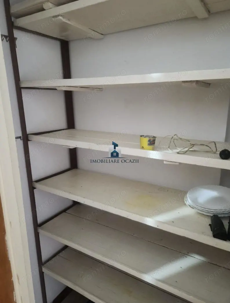 Inchiriere Apartament 4 Camere Semidecomandat Aparatorii Patriei-Moldovita