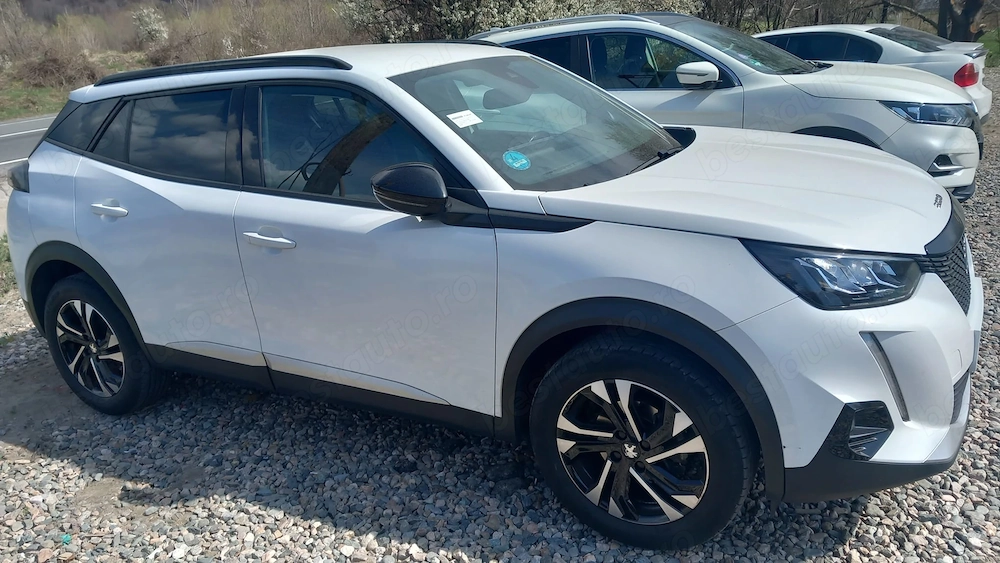 Peugeot 2008 1.2i Allure Pack - Gasolina - Manual - 131 hp