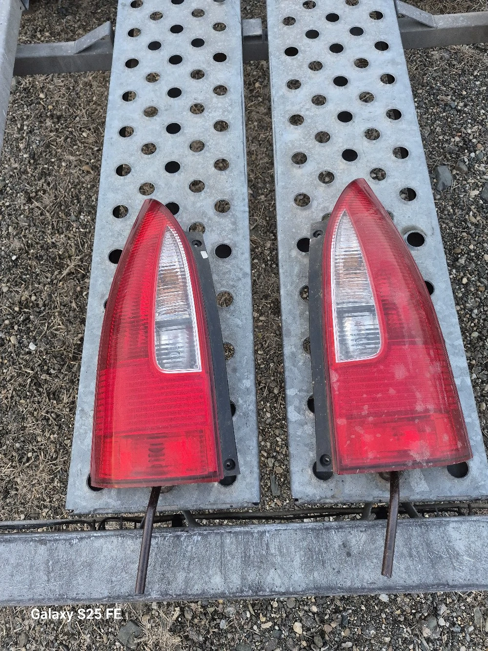 stop spate tripla Mazda Premacy 