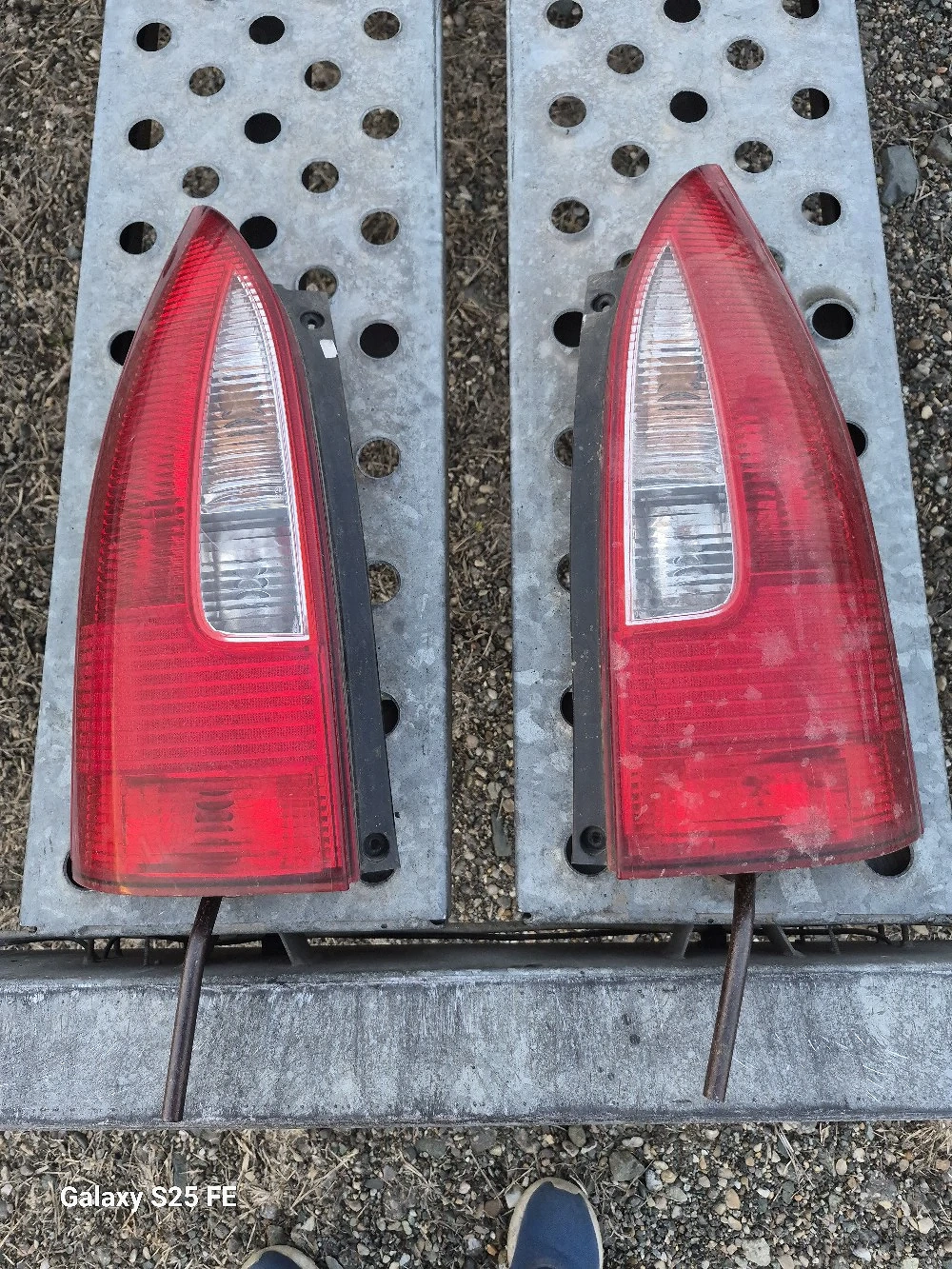stop spate tripla Mazda Premacy 