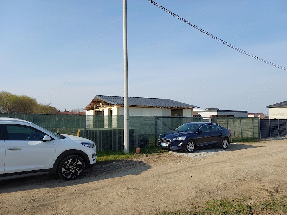 Vând teren intravilan +construcție pe structura metalica inceputa teren 712 mp,vonstrucyia 100 mp 