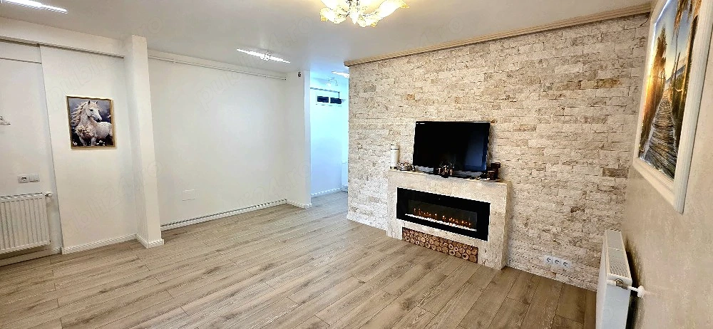  Apartament deosebit, 2 camere cu garaj și boxă, zona Zorilor-Golden Tulip! 