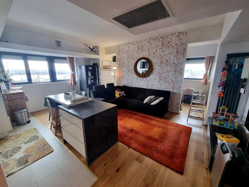 Faleza nord- apartament 2 camere transformat cu vedere la mare si lac