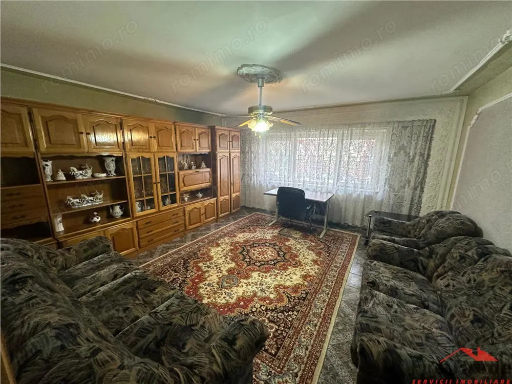 Apartament cu 3 camere de vanzare, str Petre Liciu, 73 mp ,etaj P 3