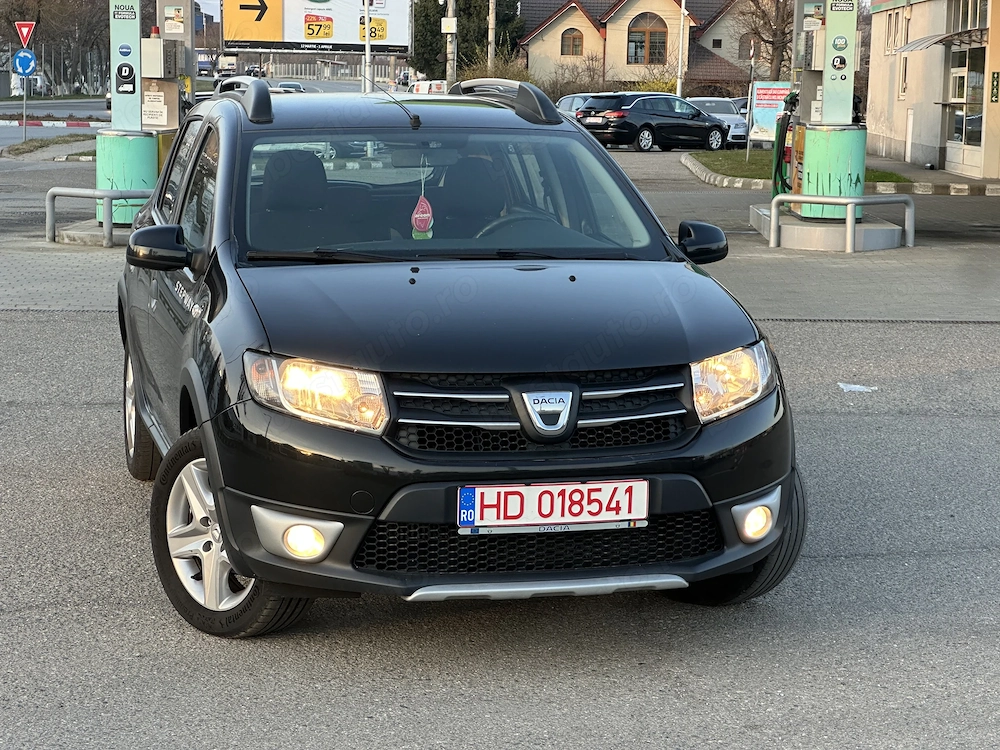 Dacia Sandero Stepway*benzina*clima*2016 luna 06*navi*factura*euro 6 !