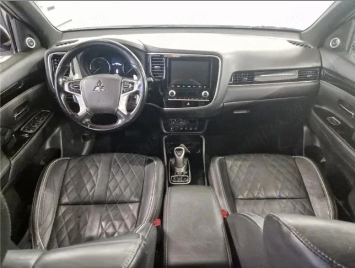 Mitsubishi Outlander 2.4L PHEV 4WD Instyle 2020