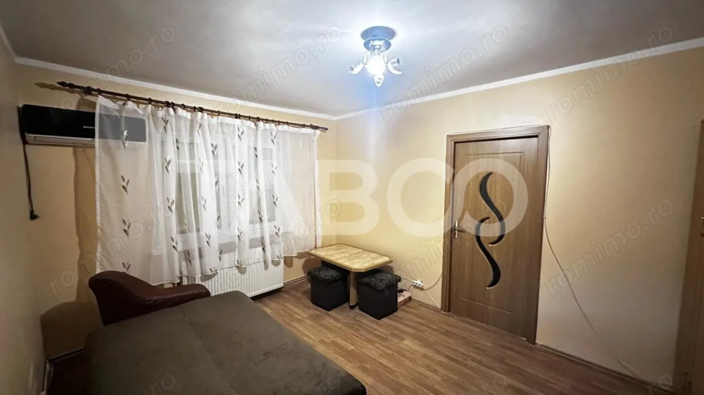 Apartament de inchiriat 2 camere utilate mobilate zona Vasile Aaron