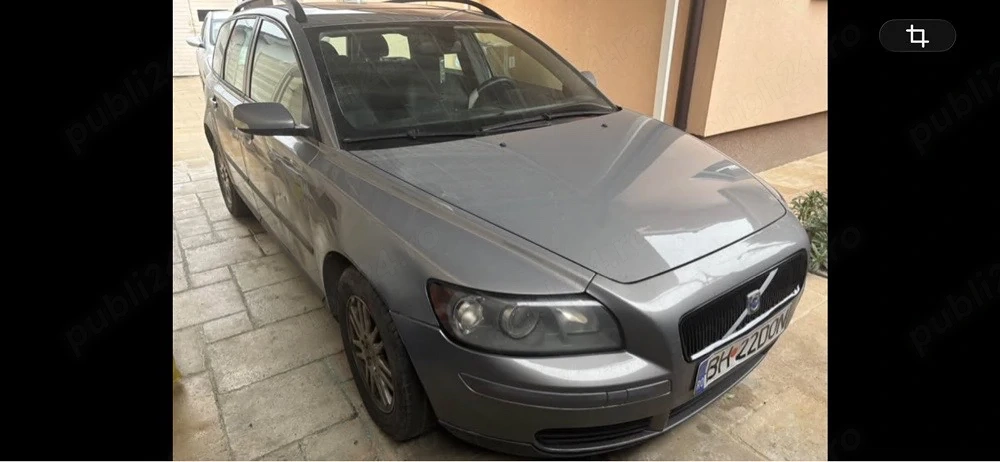 volvo v50 