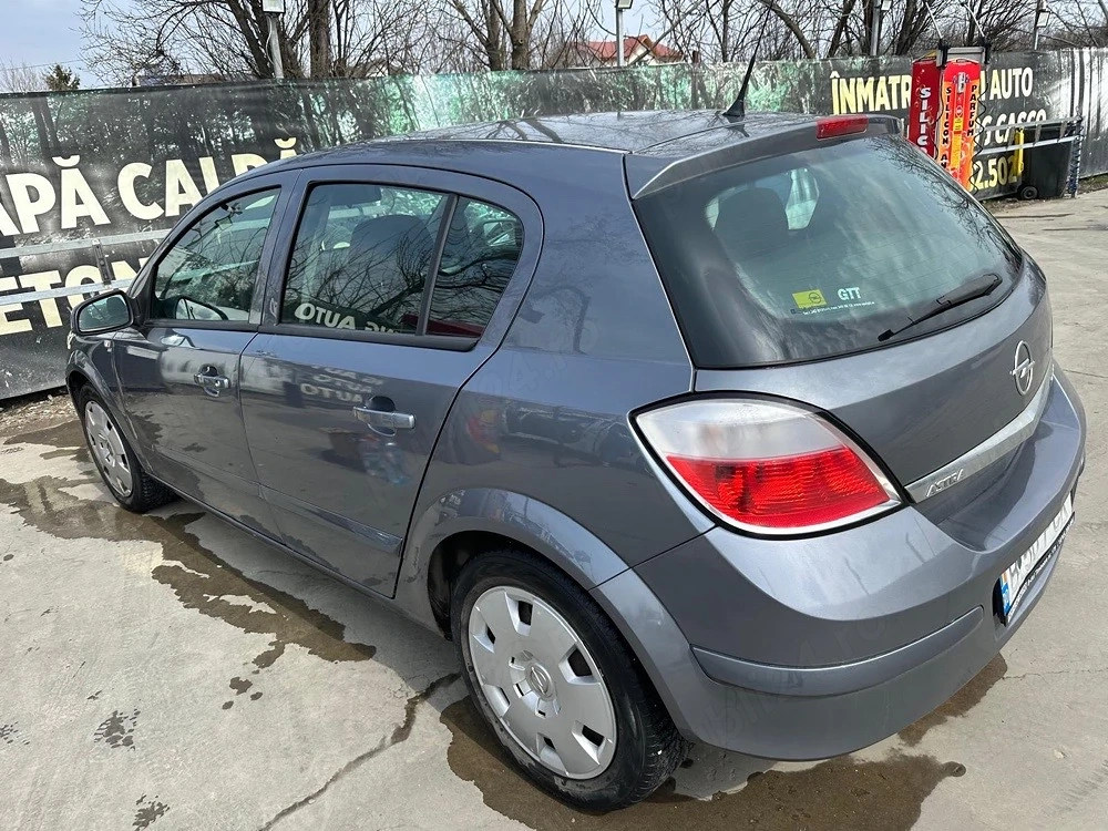 Vând Opel Astra H, motor 1.6 benzină (105 CP)