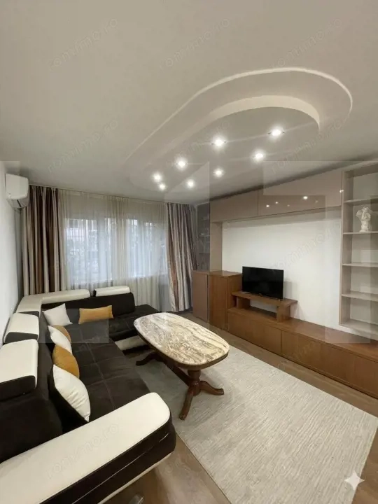 Apartament 4 camere Dacia