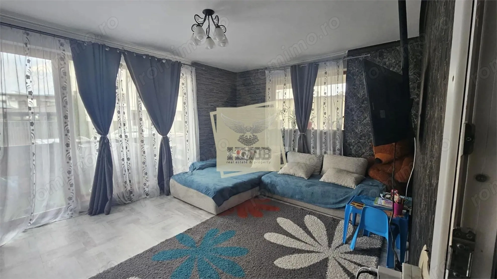 Apartament 2 camere modern cu balcon zona Unimat