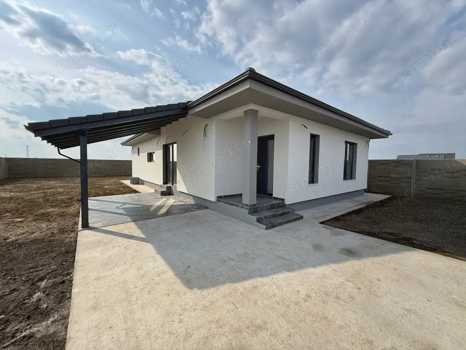 Casa individuala, 4 camere, 105 utili, 580 teren, comision 0% Sanmihaiu Roman