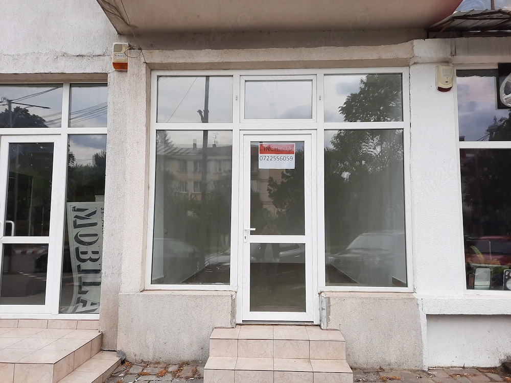 Închiriez spațiu comercial 