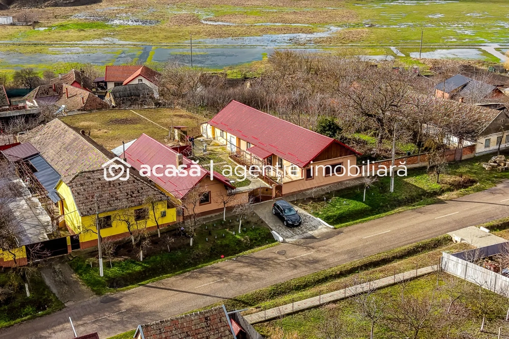 Casă în Vinga – restaurată Integral 2025 | 3 camere | utilități