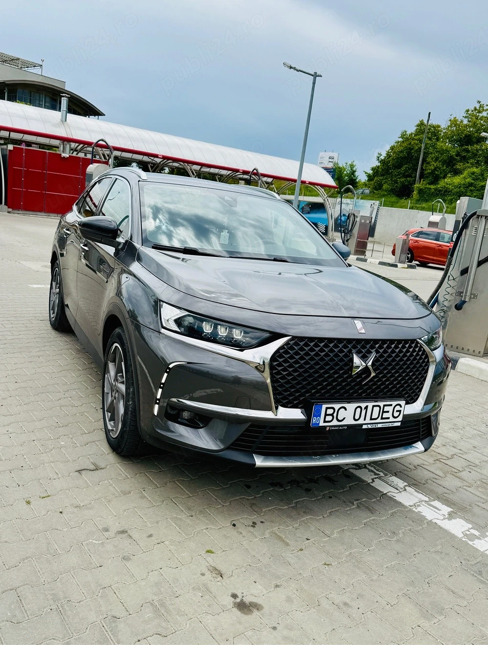 DS 7 Crossback 4x4, Plug-in Hybrid, faruri Diamond, 2 km