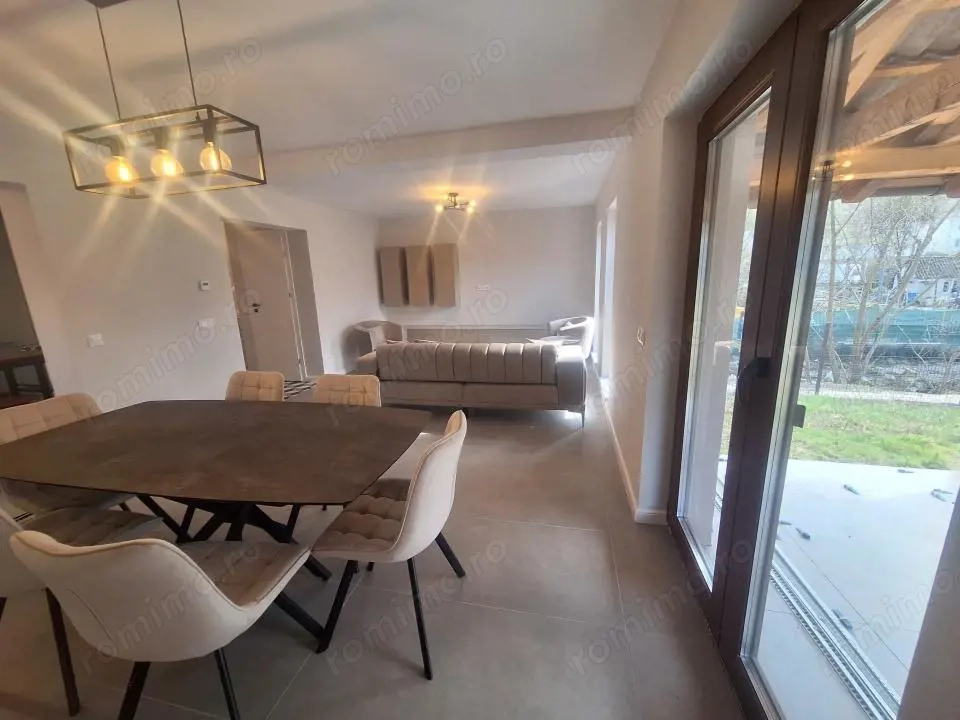 Casa individuala cu 5 camere de vanzare in Cisnadie