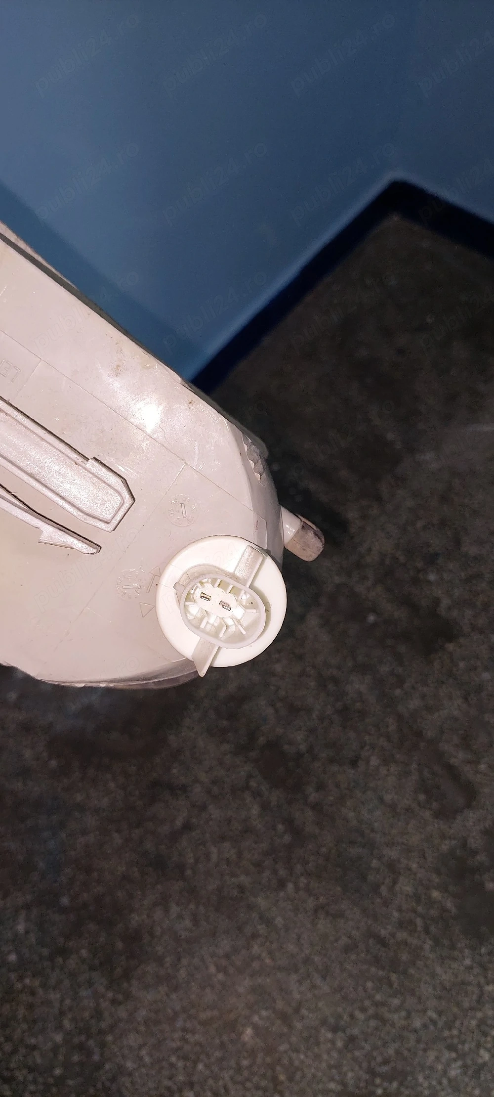 Vând stop semnalizare vectra b stânga 