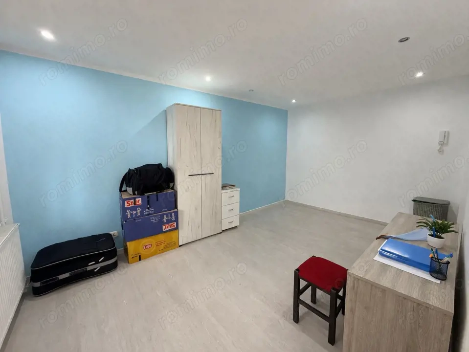 Garsoniera renovata - et 2 -  zona Buziasului, Timisoara