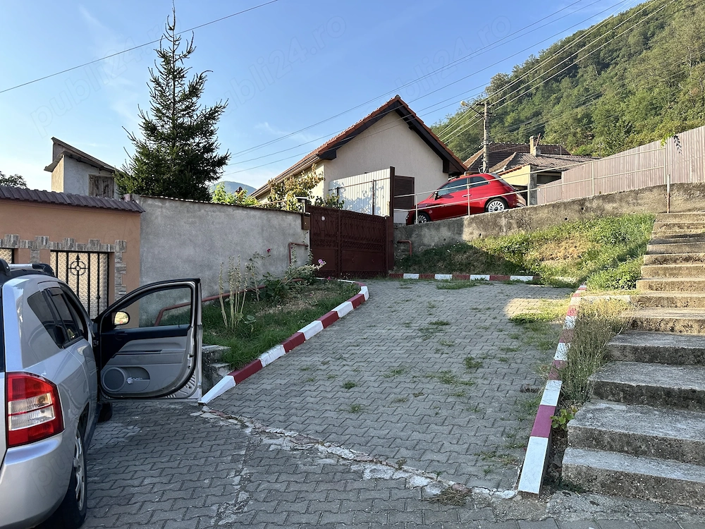 Vând casă cu grădina în orașul Cugir 