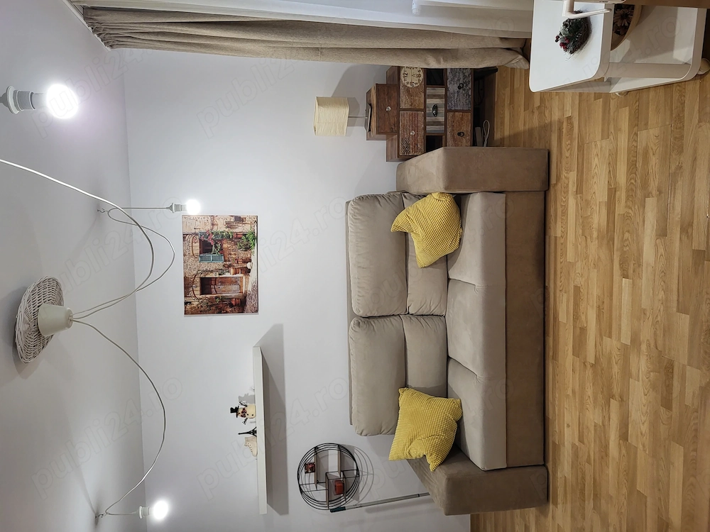 Garsoniera de inchiriat, Teiul Doamnei