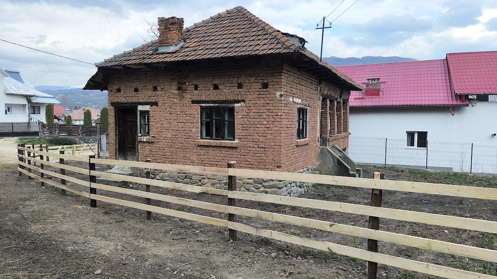 Casă bătrânească de vânzare în Corbi   locul unde liniștea întâlnește natura