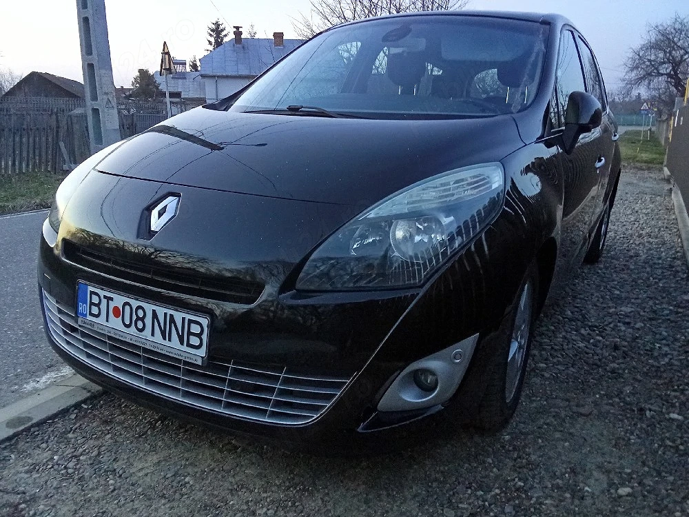 Renault Grand Scenic 2011!