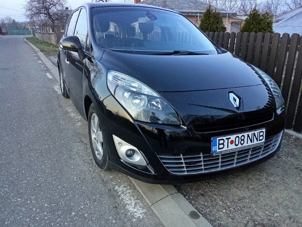 Renault Grand Scenic 2011!