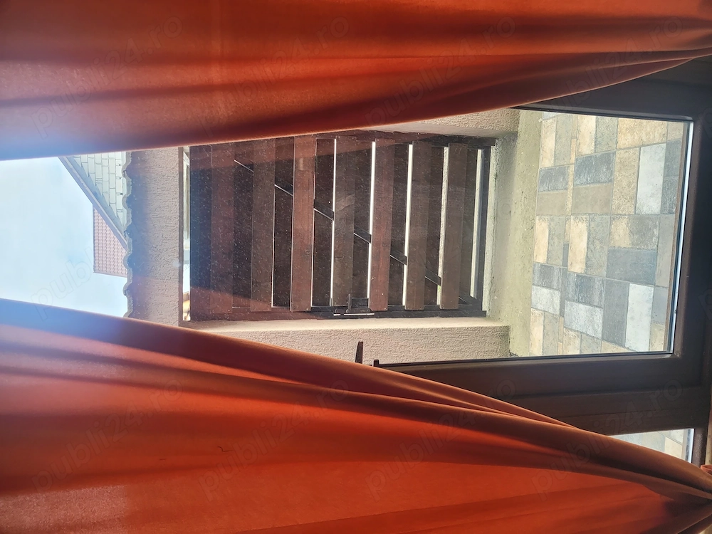 Închiriez spațiu comercial