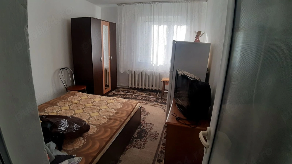 Vând garsonieră confort 2 