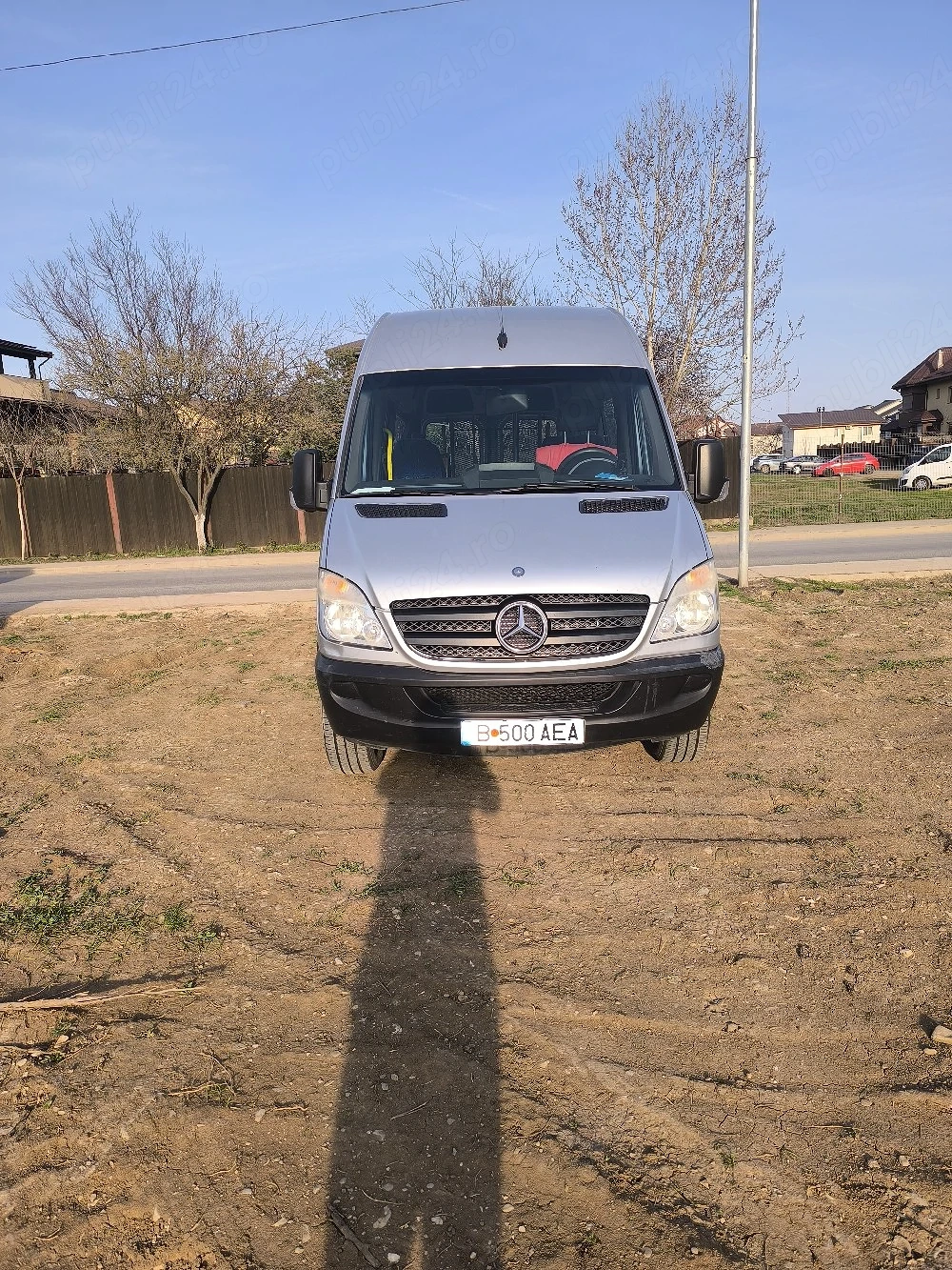 Vând Mercedes Sprinter 8+1 model 906