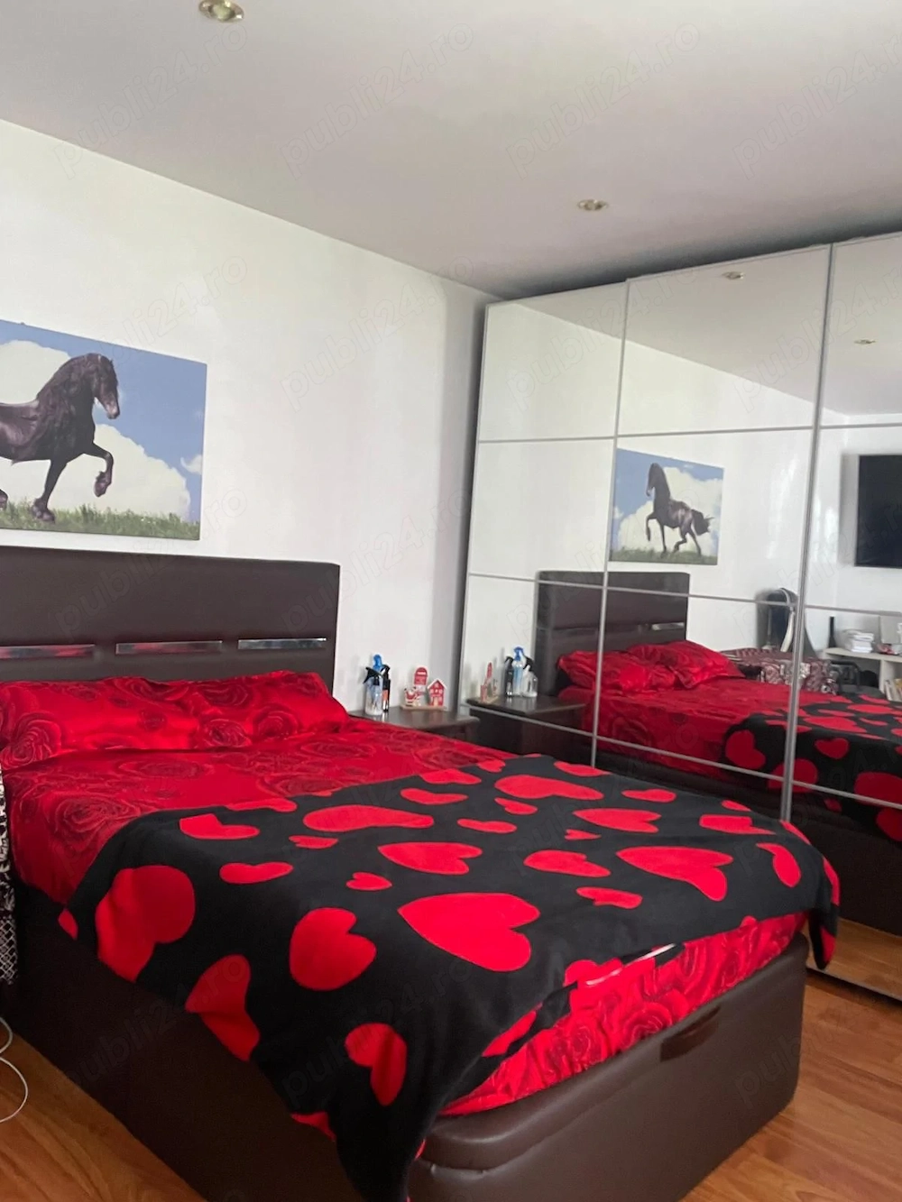 Închiriez garsonieră Lux 