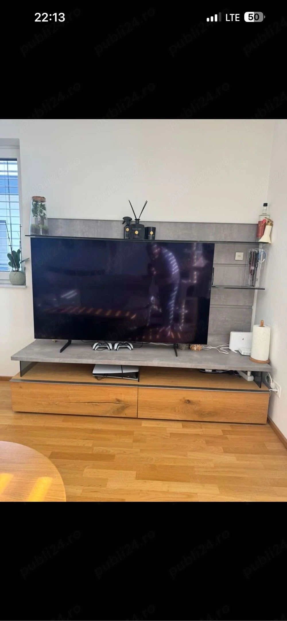 comoda tv culoare lemn si mdf