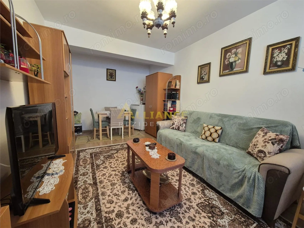 Apartament 2 camere decomandat cu gradina