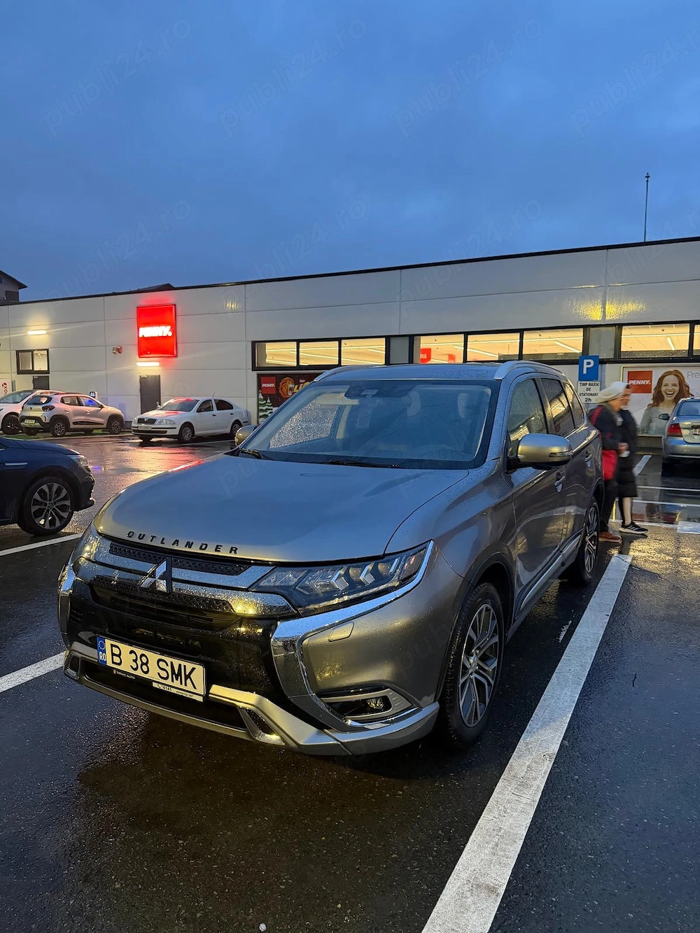 Vând Mitsubishi outlander