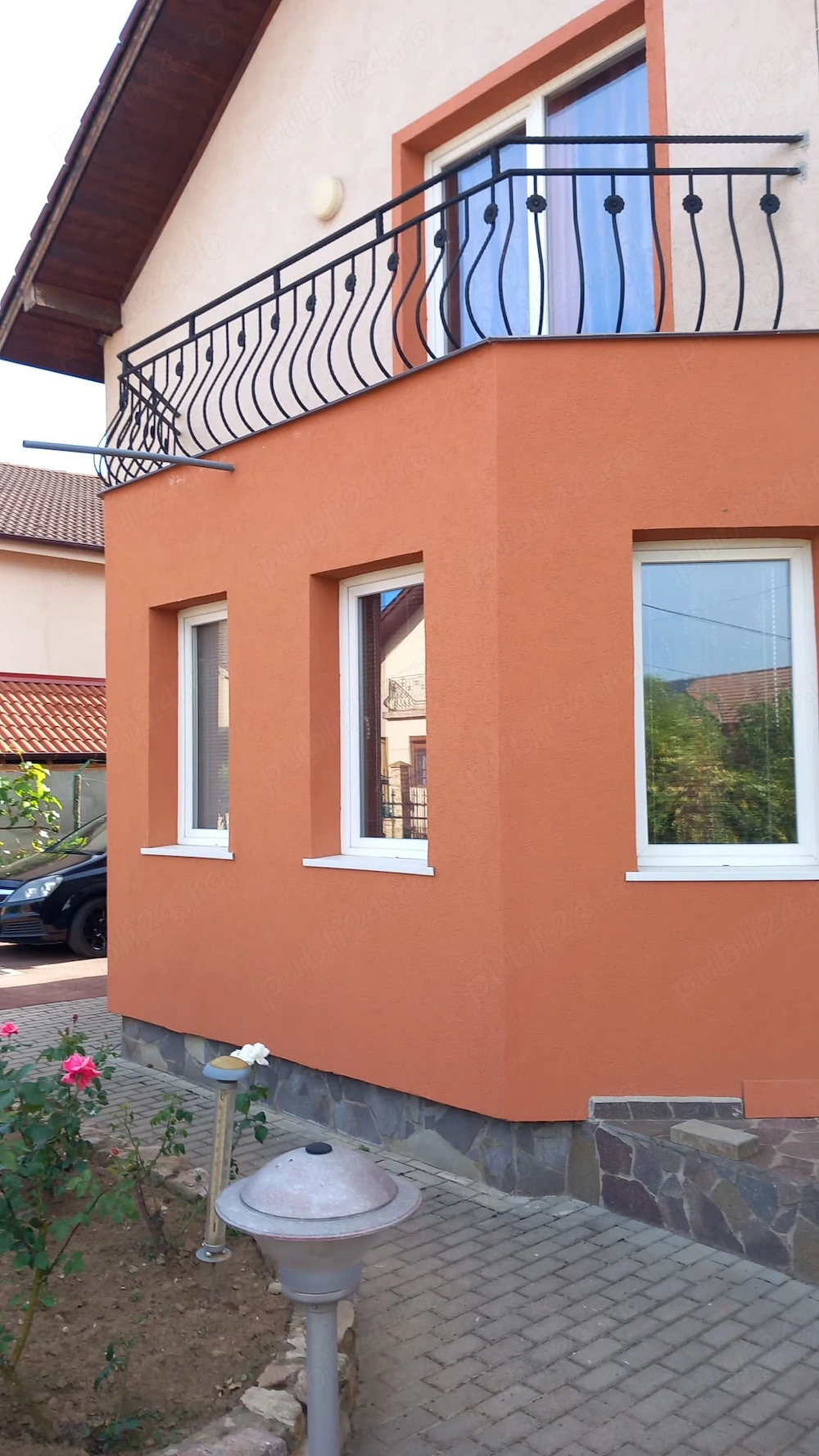 Casă 4 dormitoare 2 băi