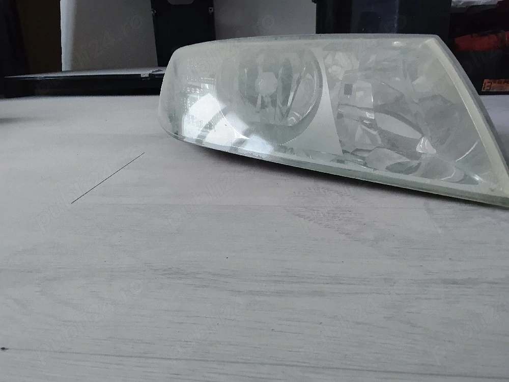 Faruri skoda octavia 