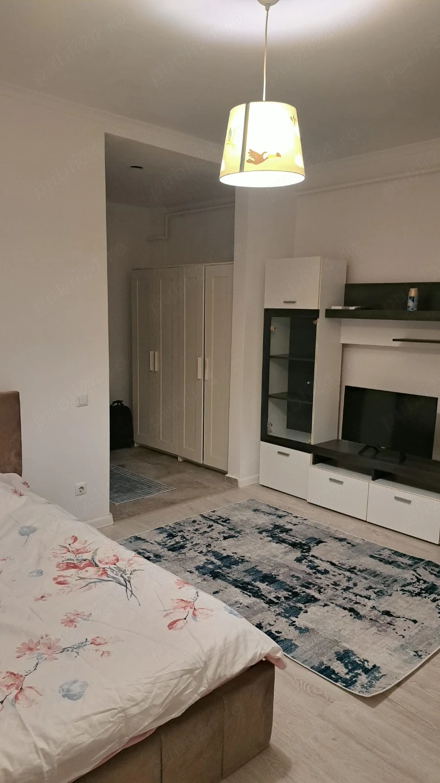 Garsoniera 40mp balcon centrala aer condiționat 295 Euro