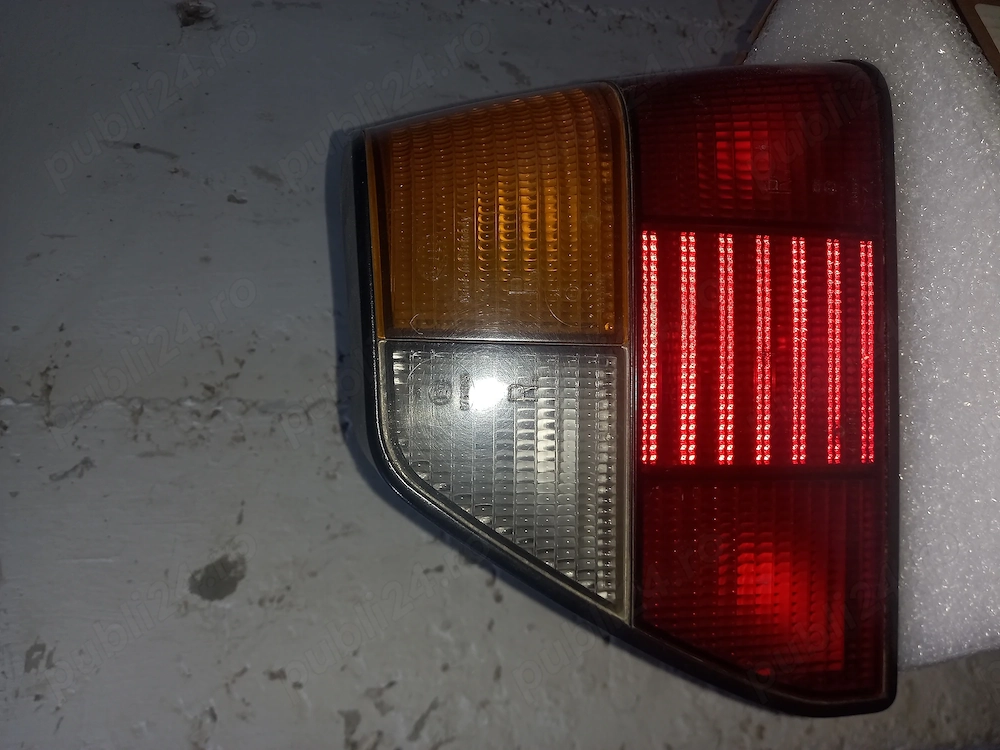 stopuri lampi spate vw golf 2