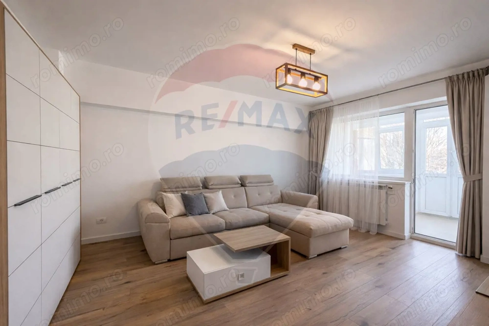 Apartament de închiriat 3 camere Ultracentral PRIMUL CHIRIAS